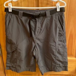 Columbia Omni-shade nylon cargo shorts 32